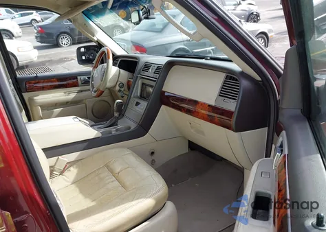 2003 Lincoln Navigator z USA, uszkodzony, nr VIN 5LMFU28R23LJ04627